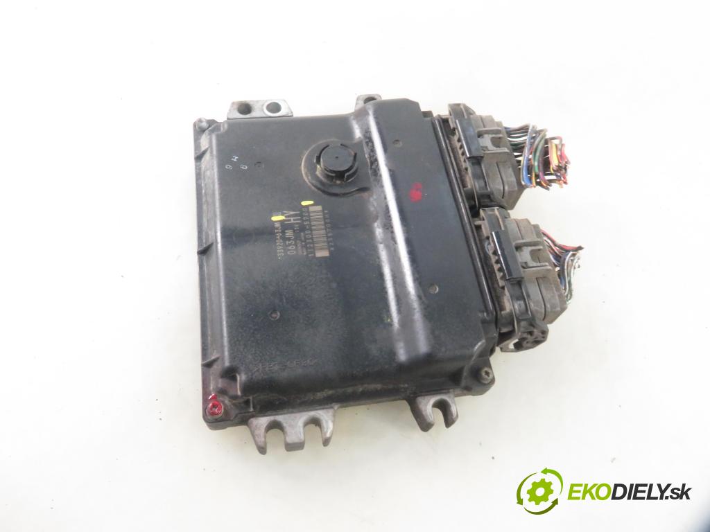 SUZUKI SWIFT III (MZ, EZ) HB 2006 68,00 1.3 92 - M13A 1328,00 řídící jednotka motora 3392063JM ; 1123005700