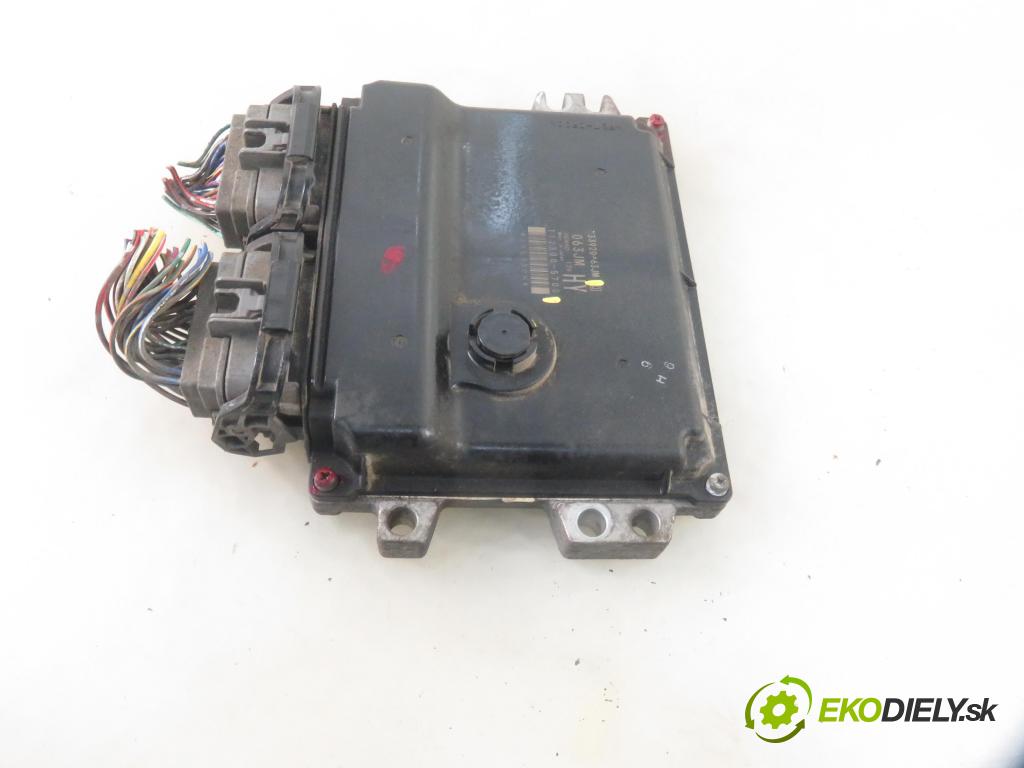 SUZUKI SWIFT III (MZ, EZ) HB 2006 68,00 1.3 92 - M13A 1328,00 řídící jednotka motora 3392063JM ; 1123005700