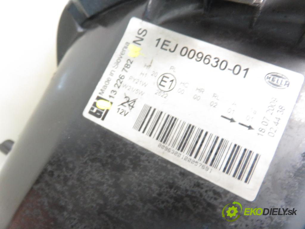 OPEL INSIGNIA A sedan (G09) SEDAN 2008 118,00 2.0 CDTI 160 - A 20 DTH 1956,00 Svetlo LP 13226782