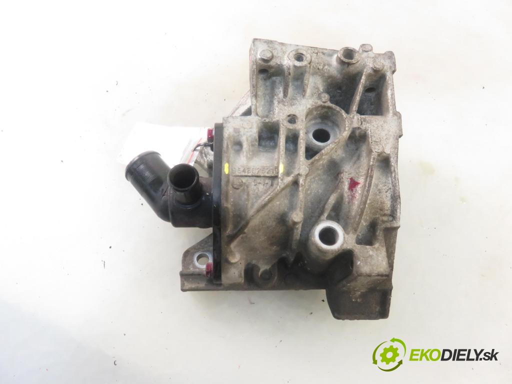 PEUGEOT 207 (WA_, WC_) HB 2006 65,00 1.4 16V - KFU (ET3J4) 1360,00 pumpa vody 9646075210 (Vodní pumpy)