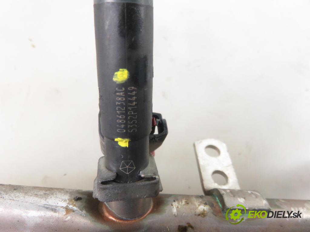 CHRYSLER VOYAGER IV (RG, RS) MINIVAN 2006 160,00 3.8 - EGH 3778,00 Lišta vstrekovacia 04861498AD ; 04861238AC (Vstrekovacie lišty)