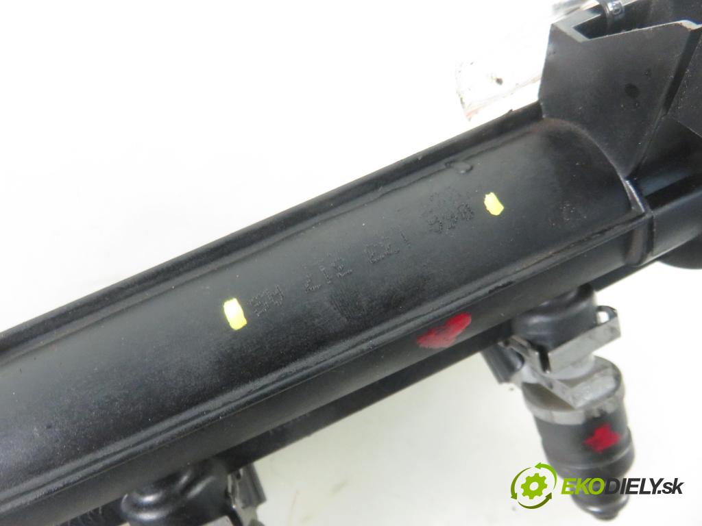 VW GOLF PLUS (5M1, 521) HB 2005 75,00 1.6 - BSF 1595,00 Lišta vstrekovacia 06A133317AS ; 06A906031BT (Vstrekovacie lišty)