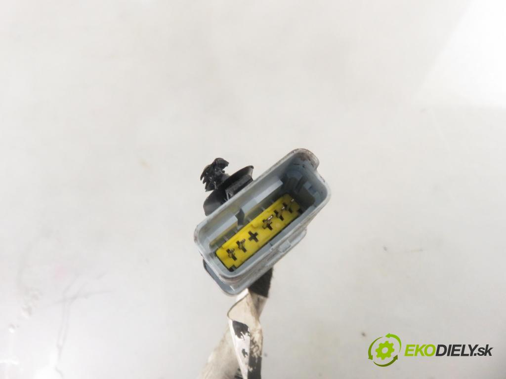 PEUGEOT 207 (WA_, WC_) HB 2006 65,00 1.4 16V - KFU (ET3J4) 1360,00 Lišta vstrekovacia 9652451580 ; IPM012 (Vstrekovacie lišty)