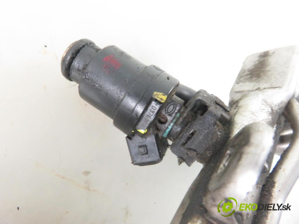 BMW 3 (E46) SEDAN 1999 77,00 316 i 105 - M43 B19 (194E1) 1895,00 Lišta vstrekovacia 1435910 ; D3768FA (Vstrekovacie lišty)