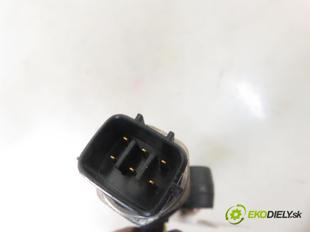 TOYOTA AVENSIS Kombi (_T25_) KOMBI 2004 85,00 2.0 D-4D 116 - 1CD-FTV 1995,00 Lišta vstrekovacia 8945860010 (Vstrekovacie lišty)