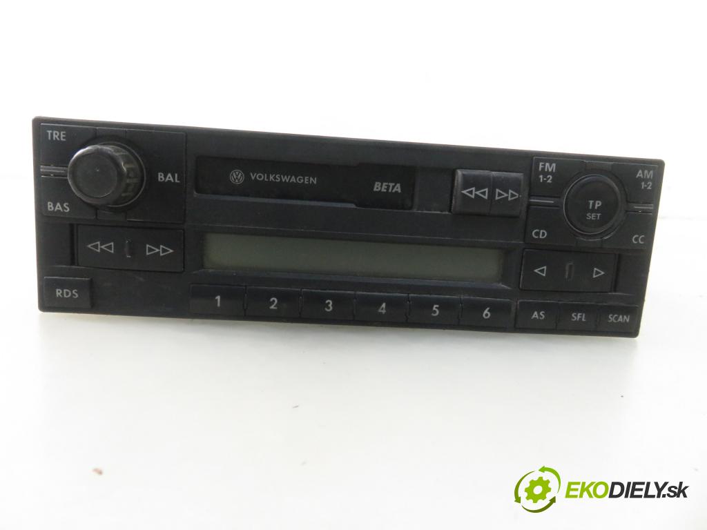VW GOLF III (1H1) HB 1996 55,00 1.6 - AEE 1598,00 RADIO CD Modul