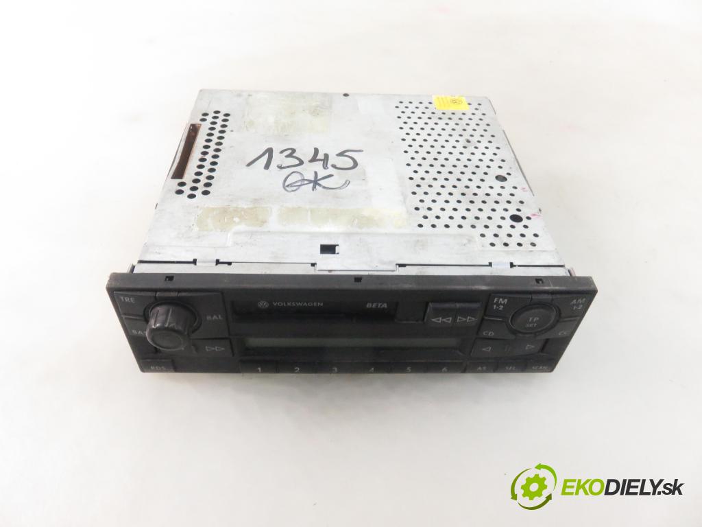 VW GOLF III (1H1) HB 1996 55,00 1.6 - AEE 1598,00 RADIO CD Modul
