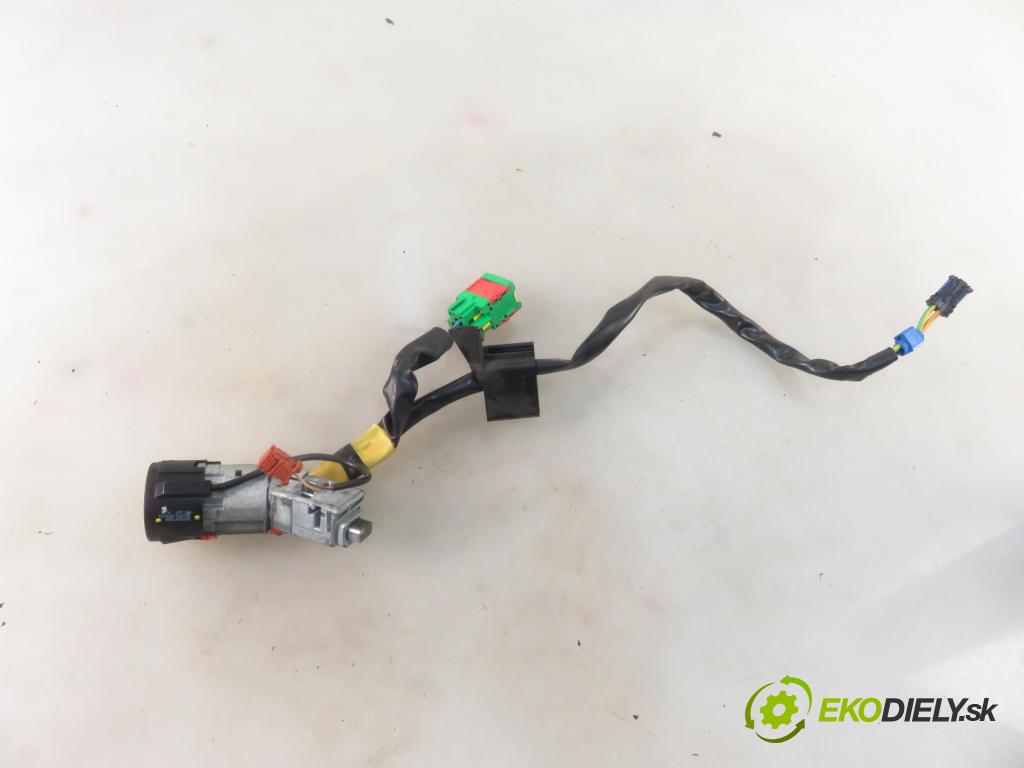 CITROEN C2 (JM_) HB 2001 50,00 1.4 - KFV (TU3JP) 1360,00 spinačka 9632897680 (Spínacie skrinky a kľúče)