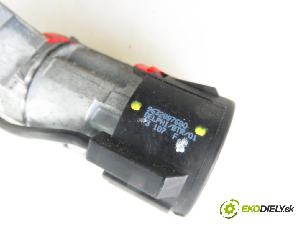 CITROEN C2 (JM_) HB 2001 50,00 1.4 - KFV (TU3JP) 1360,00 spinačka 9632897680 (Spínacie skrinky a kľúče)