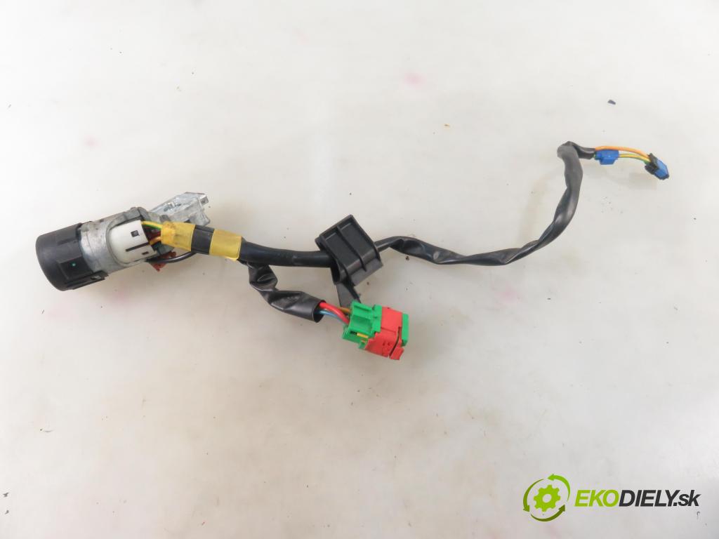 CITROEN C2 (JM_) HB 2001 50,00 1.4 - KFV (TU3JP) 1360,00 spinačka 9632897680 (Spínacie skrinky a kľúče)