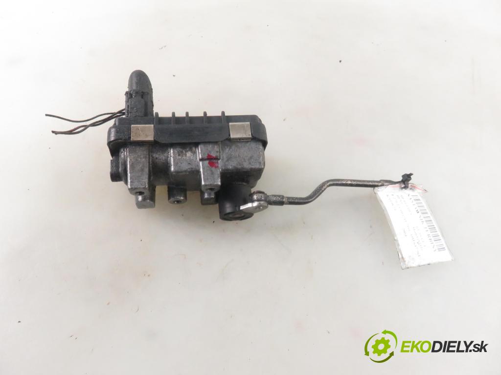 MERCEDES-BENZ KLASA E T-Model (S211) KOMBI 2004 130,00 E 270 T CDI 177 - OM 647.961 2685,00 nastavovač turba 6NW008412712120 (Ostatní)