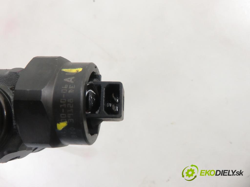 VW SHARAN (7M8, 7M9, 7M6) MINIVAN 2001 85,00 1.9 TDI PD 115 - AUY 1896,00 Vstrekovač 038130073AC ; 0414720029 (Vstrekovače)