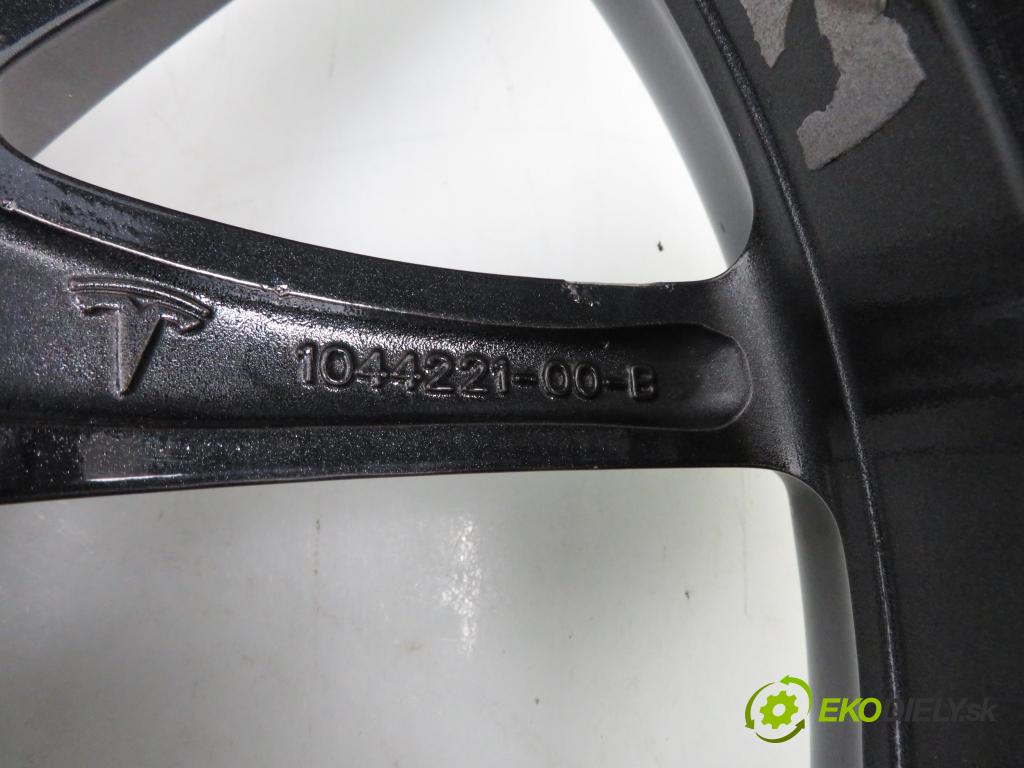 TESLA 0 disky / disk 104422100B