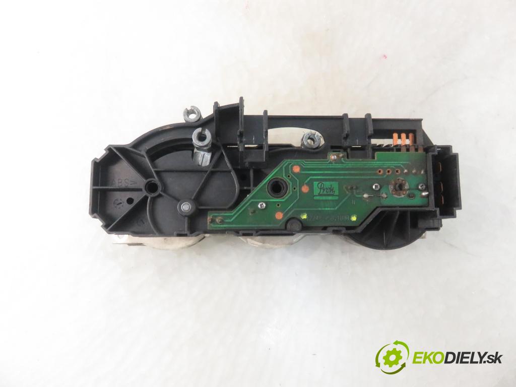 MERCEDES-BENZ VITO Skrzynia (638) FURGON 2000 72,00 110 D 2.3 (638.074, 638.078) - OM 601.970 2299,00 Panel kúrenia 122489581000