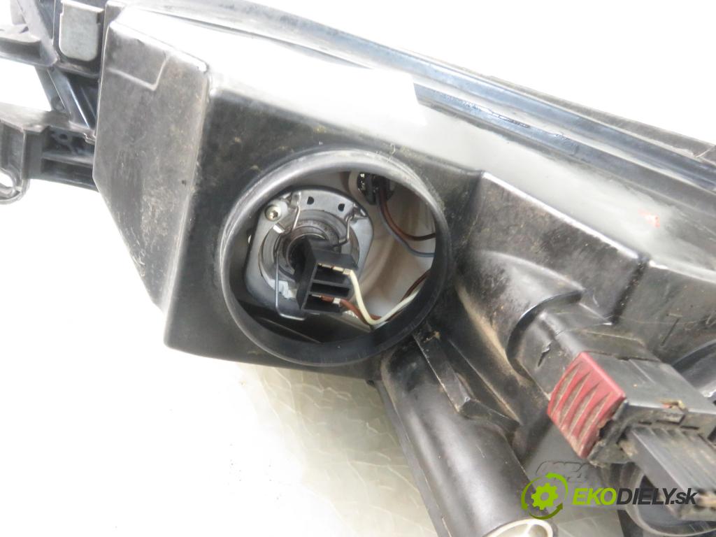 OPEL VECTRA B Kombi (J96) KOMBI 1999 74,00 1.6 16V 100 1598,00 Svetlo LP 90586844