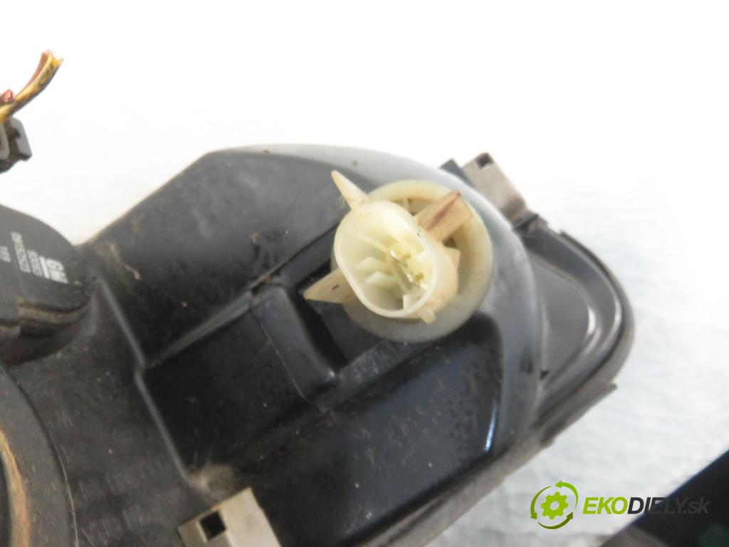 OPEL VECTRA B Kombi (J96) KOMBI 1999 74,00 1.6 16V 100 1598,00 Svetlo LP 90586844