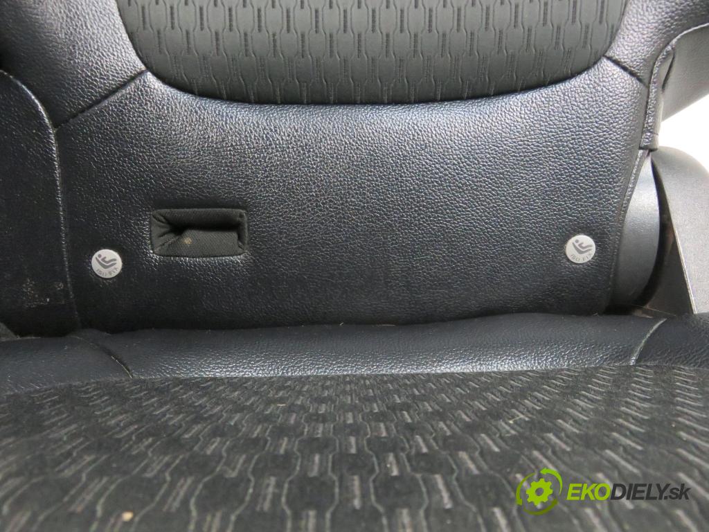 MITSUBISHI OUTLANDER III (GG_W, GF_W, ZJ) SUV 2014 60,00 2.0 Hybrid 4WD (GG2W) - Y61 0,00 Sedadlá, sedačky Sedadlo