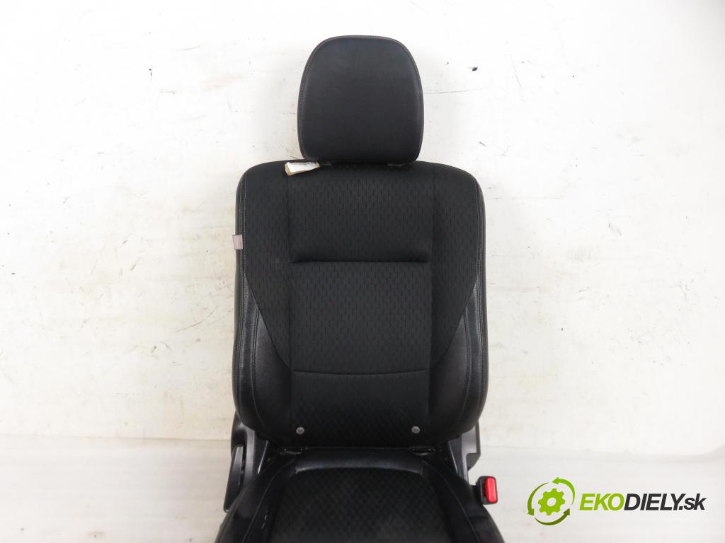 MITSUBISHI OUTLANDER III (GG_W, GF_W, ZJ) SUV 2014 60,00 2.0 Hybrid 4WD (GG2W) - Y61 0,00 Sedadlo CESTUJÚCI/PP
