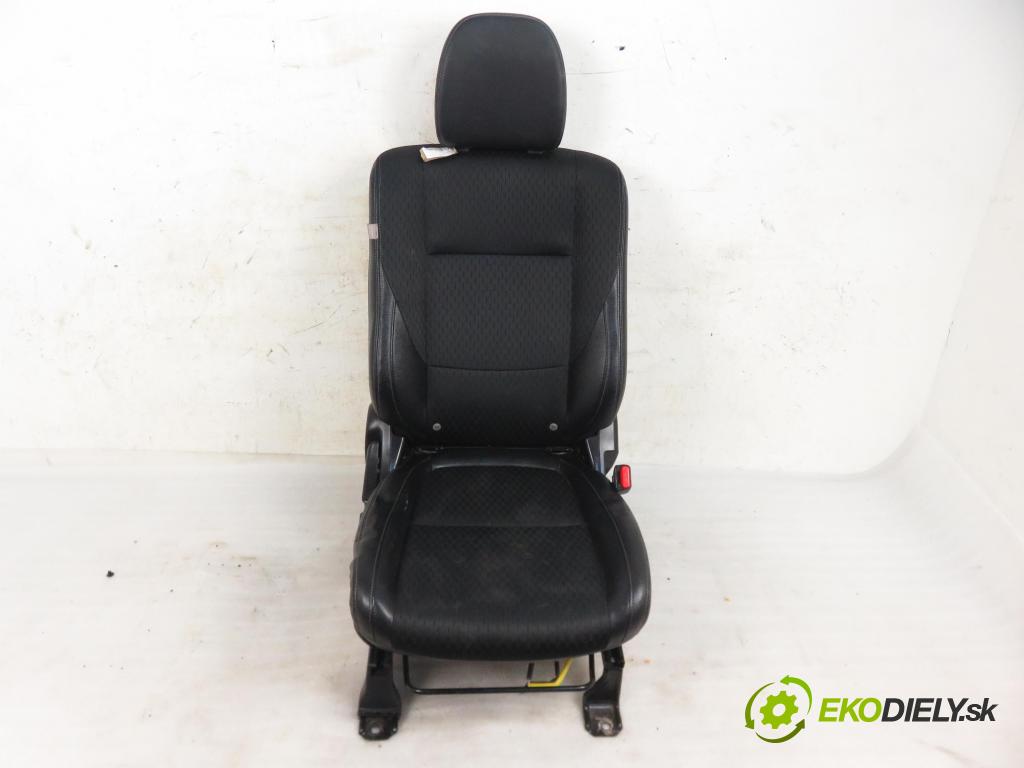 MITSUBISHI OUTLANDER III (GG_W, GF_W, ZJ) SUV 2014 60,00 2.0 Hybrid 4WD (GG2W) - Y61 0,00 Sedadlo CESTUJÚCI/PP