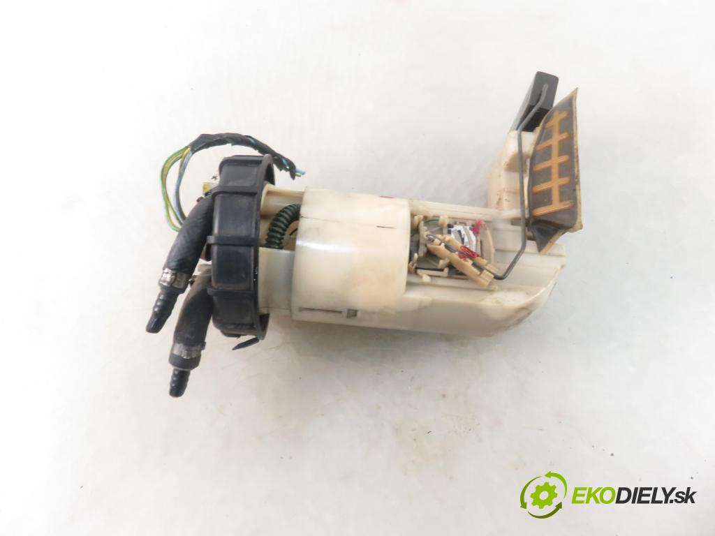 PEUGEOT 106 II (1A_, 1C_) HB 2002 55,00 1.4 i 75 - KFX (TU3JP) 1361,00 pumpa paliva 9637513680