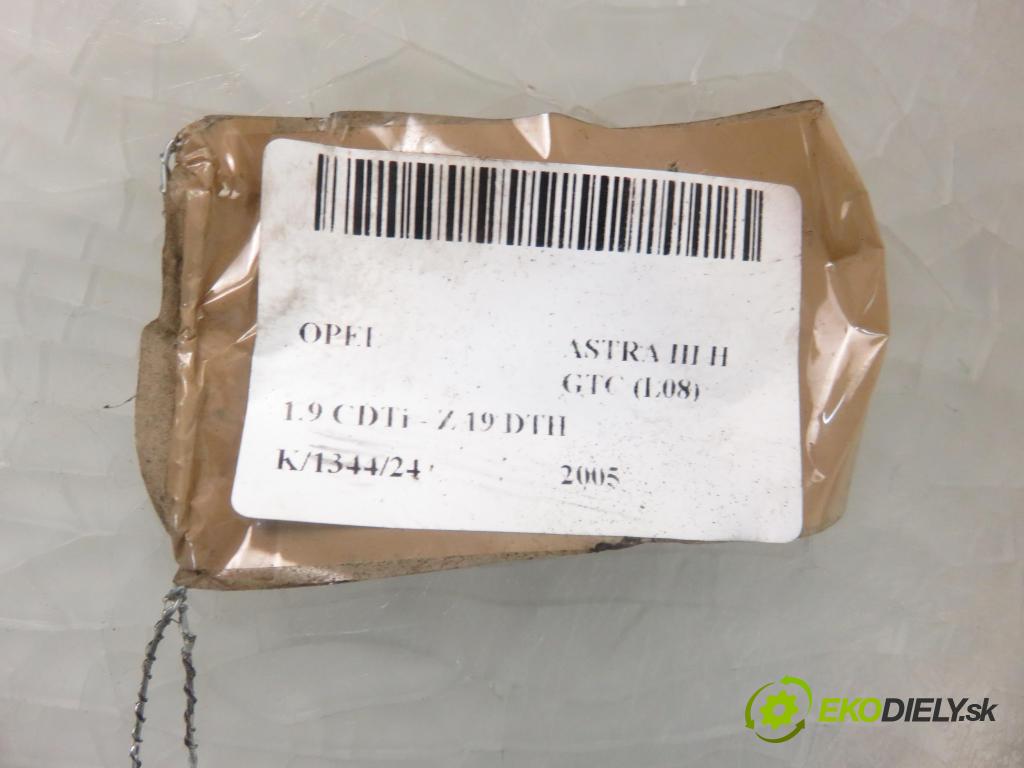 OPEL ASTRA H GTC (L08) HB 2005 110,00 1.9 CDTi - Z 19 DTH 1910,00 pumpa paliva 13119491DN ; 0580303053
