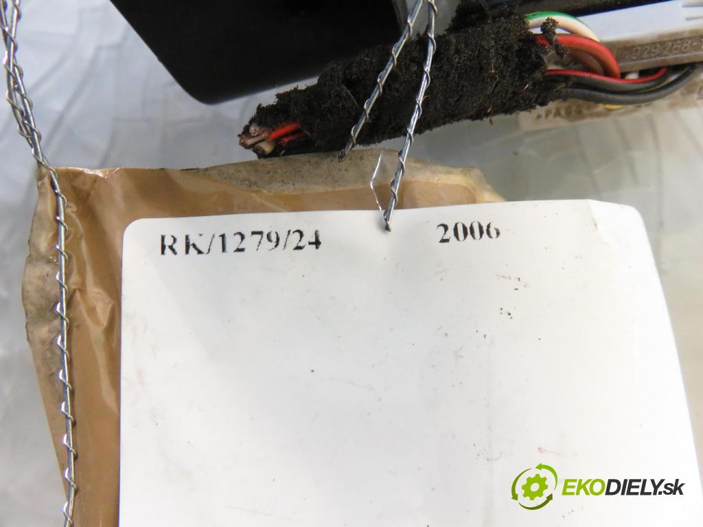 OPEL ZAFIRA B (A05) MINIVAN 2006 77,00 1.6 105 - Z 16 XEP 1598,00 Potenciometer plynu 9202341BT ; 6PV00811400 (Pedále)