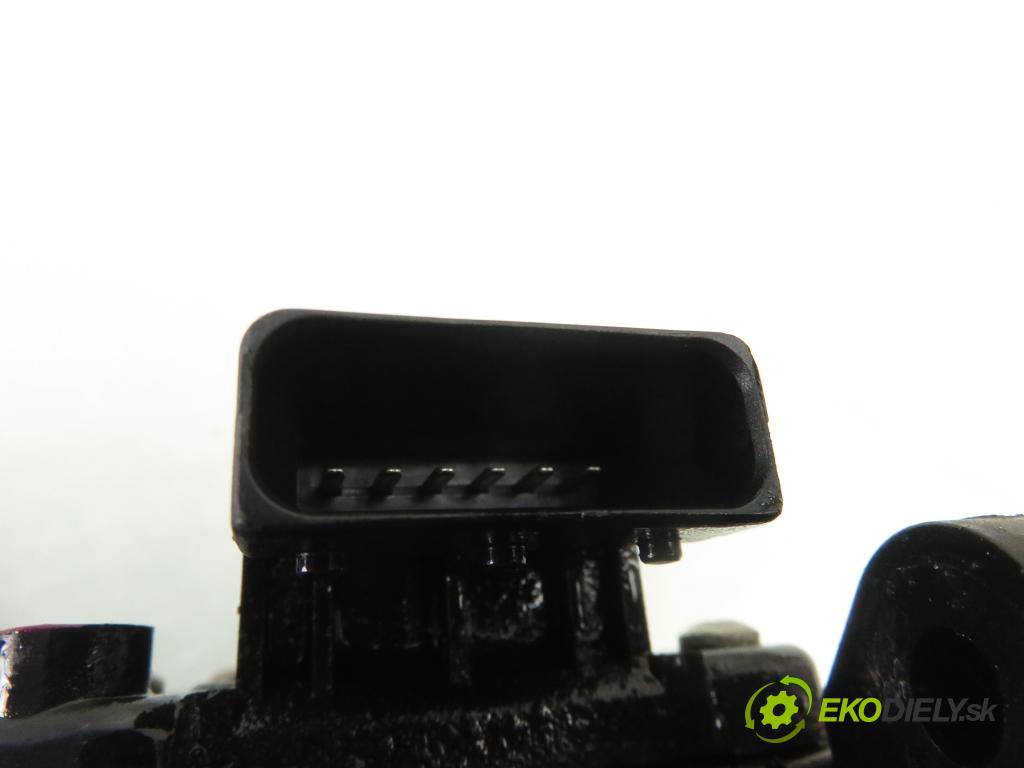 OPEL ZAFIRA B (A05) MINIVAN 2006 77,00 1.6 105 - Z 16 XEP 1598,00 Potenciometer plynu 9202341BT ; 6PV00811400 (Pedále)