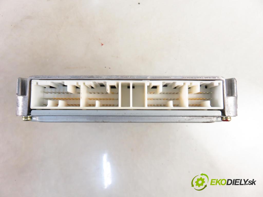 TOYOTA RAV 4 II (_A2_) SUV 2003 85,00 2.0 D-4D 4WD 116 - 1CD-FTV 1995,00 řídící jednotka motora 8966142B50 ; 1758005480