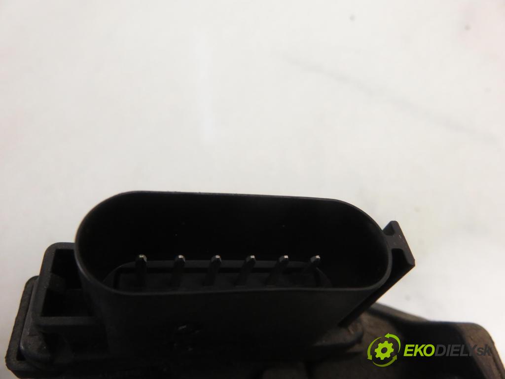 FORD S-MAX (WA6) MINIVAN 2006 92,00 1.8 TDCi 125 - QYWA 1753,00 Potenciometer plynu 6G929F836JD ; 6PV00922010 (Pedále)