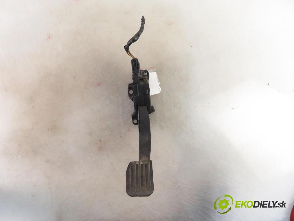 FORD S-MAX (WA6) MINIVAN 2006 92,00 1.8 TDCi 125 - QYWA 1753,00 Potenciometer plynu 6G929F836JD ; 6PV00922010 (Pedále)