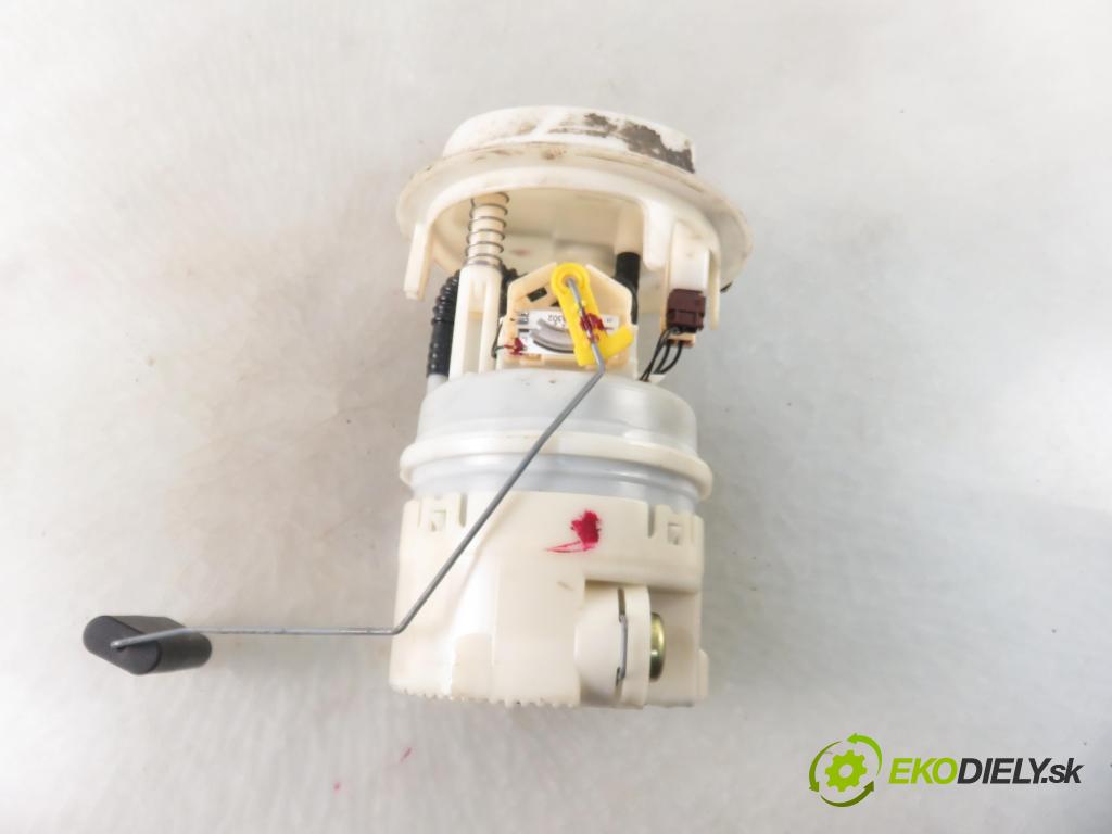PEUGEOT 206 liftback (2A/C) HB 1999 55,00 1.4 75 - KFW 1360,00 pumpa paliva 9642124080 ; 09732009903