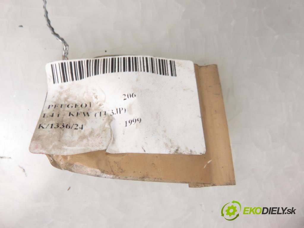 PEUGEOT 206 liftback (2A/C) HB 1999 55,00 1.4 75 - KFW 1360,00 pumpa paliva 9642124080 ; 09732009903