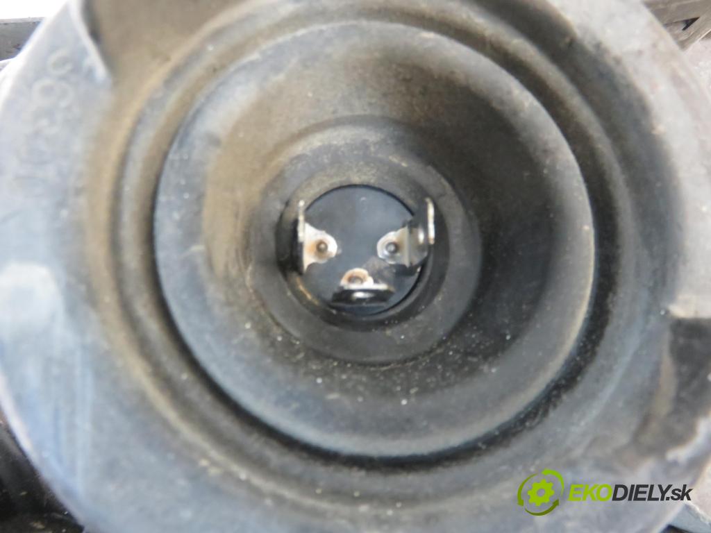 SUZUKI SWIFT III (MZ, EZ) HB 2006 68,00 1.3 92 - M13A 1328,00 Svetlo PP