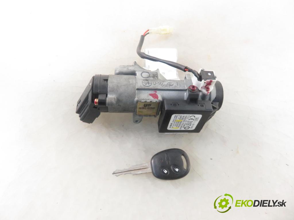 CHEVROLET AVEO / KALOS liftback (T200) HB 2005 69,00 1.4 16V 94 E-TEC II - F14D3 1399,00 spinačka 96540559 (Spínacie skrinky a kľúče)