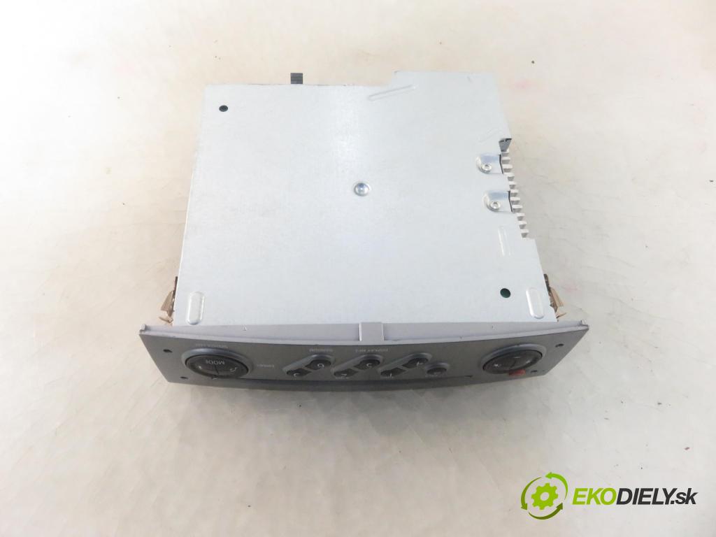 RENAULT SCENIC II (JM0/1_) MINIVAN 2007 110,00 2.0 dCi (JM1K) - M9R 721 1995,00 RADIO 8200666141
