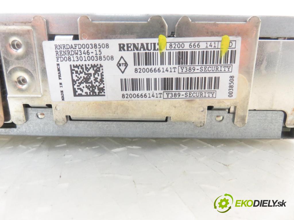 RENAULT SCENIC II (JM0/1_) MINIVAN 2007 110,00 2.0 dCi (JM1K) - M9R 721 1995,00 RADIO 8200666141