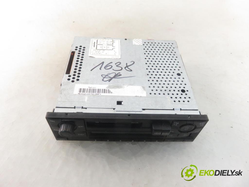 VW POLO (9N_) HB 2006 47,00 1.2 12V 64 - AZQ 1198,00 RADIO Modul 6X0035152B