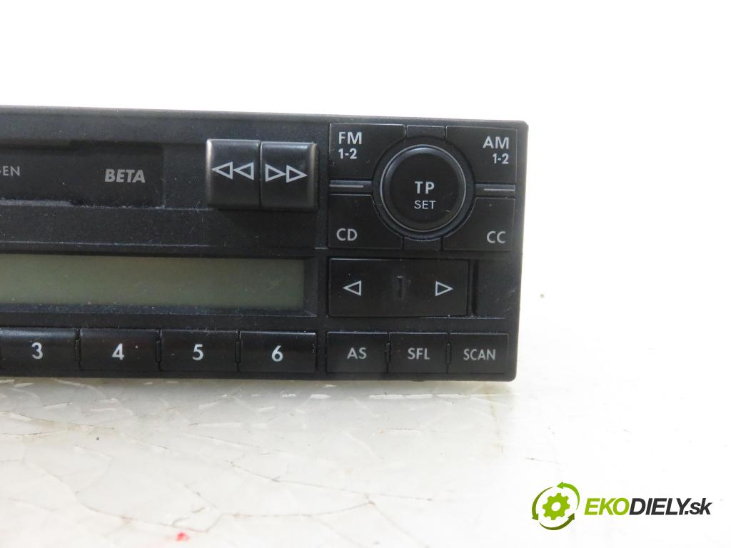 VW POLO (9N_) HB 2006 47,00 1.2 12V 64 - AZQ 1198,00 RADIO Modul 6X0035152B
