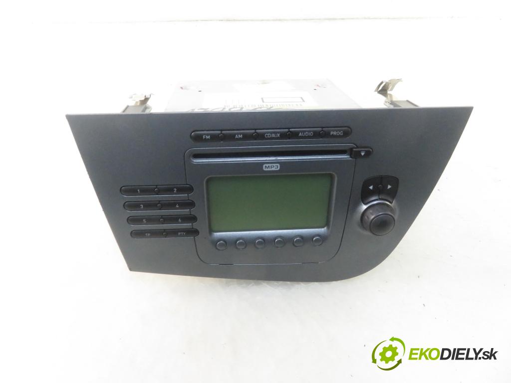 SEAT LEON (1P1) HB 2008 63,00 1.4 16V - BXW 1390,00 RADIO CD 1P1035186B