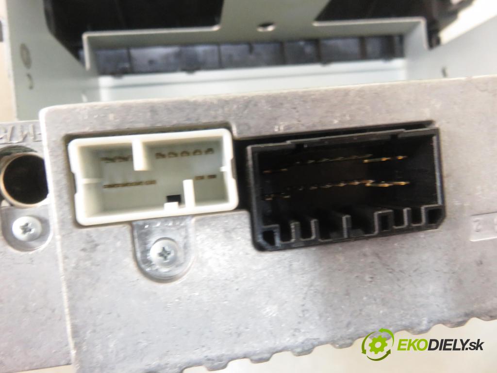 SUZUKI SWIFT III (MZ, EZ) HB 2006 68,00 1.3 92 - M13A 1328,00 RADIO CD 391012J3