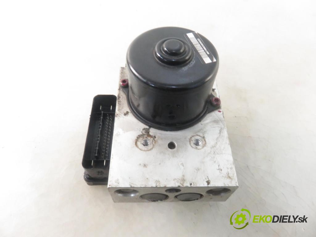 VOLVO S60 I (384) SEDAN 2002 120,00 2.4 D5 - D 5244 T 2401,00 Pumpa ABS 8671224 ; 10092504033 ; P08671223 (Pumpy ABS)