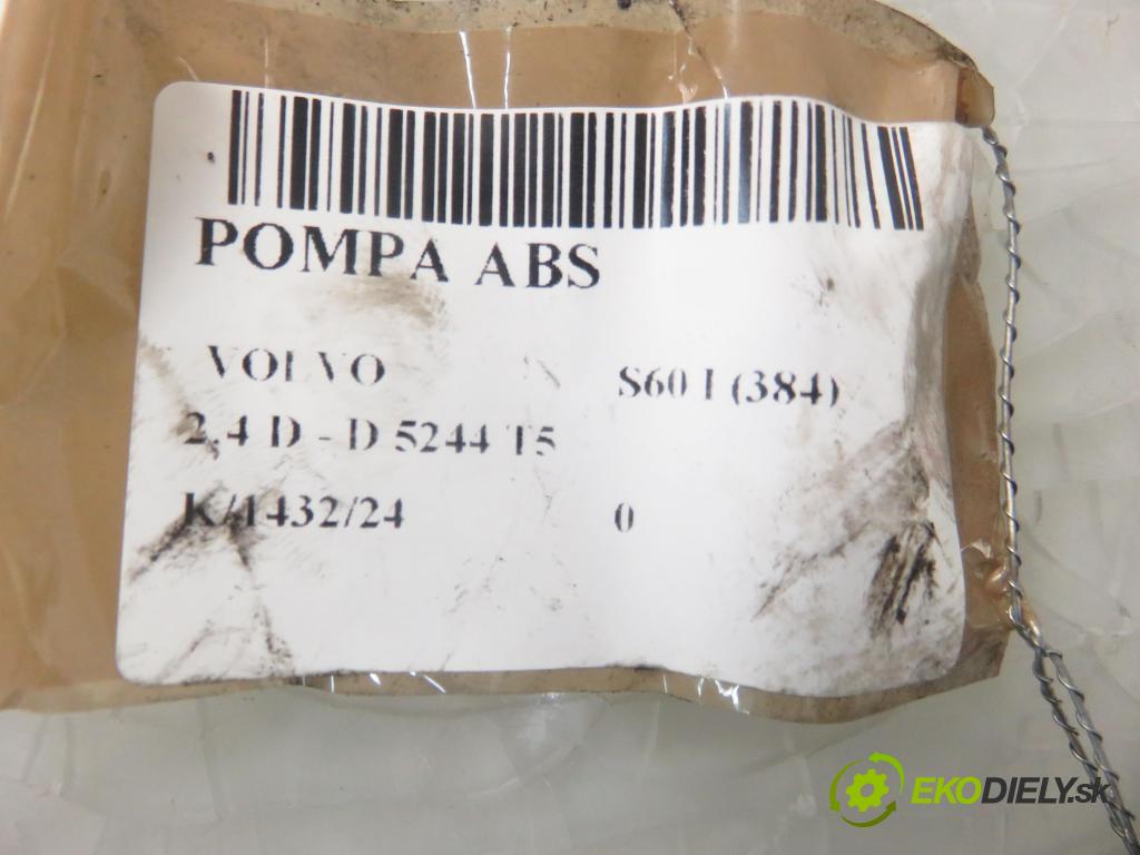 VOLVO S60 I (384) SEDAN 2002 120,00 2.4 D5 - D 5244 T 2401,00 Pumpa ABS 8671224 ; 10092504033 ; P08671223 (Pumpy ABS)