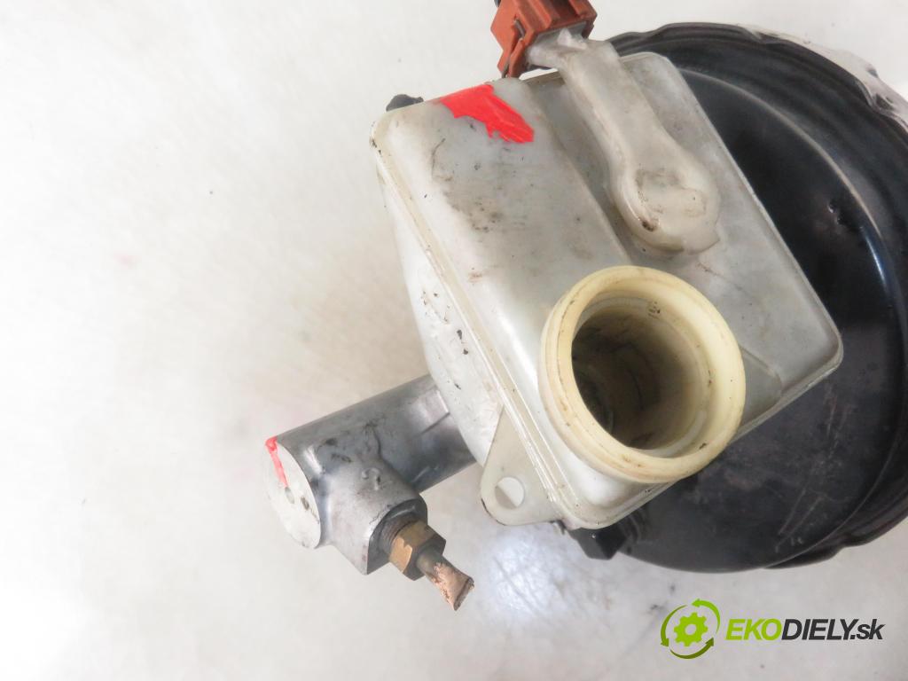 VOLVO S60 I (384) SEDAN 2002 120,00 2.4 D5 - D 5244 T 2401,00 Posilovač P08683259 (Servočerpadlá, pumpy riadenia)