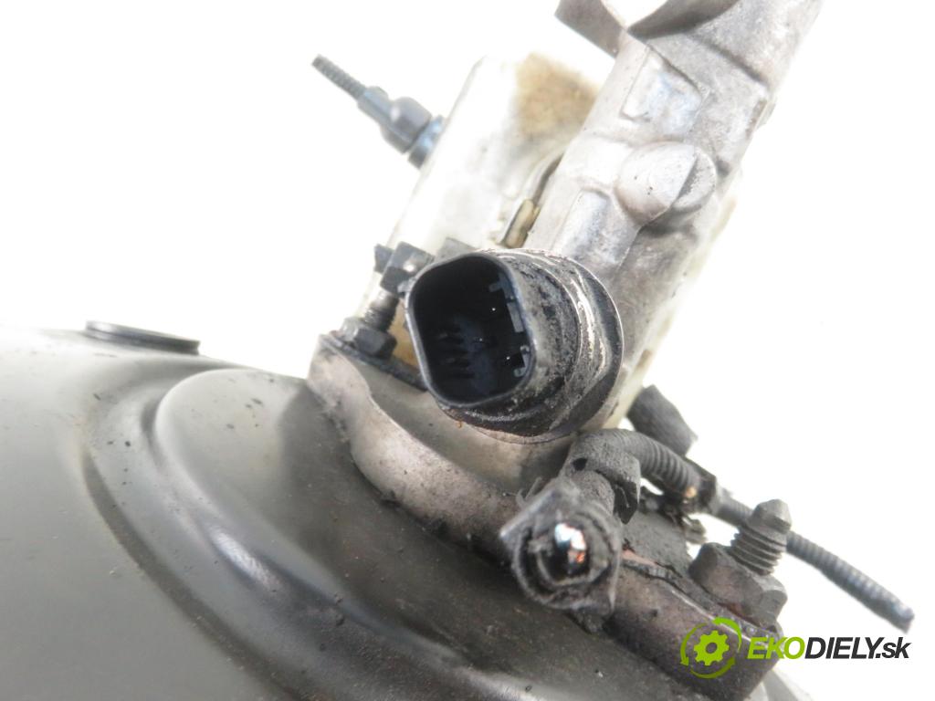 VW GOLF IV (1J1) HB 2000 66,00 1.9 TDI 90 - ALH 1896,00 Posilovač 1J1614105Q ; 03786206034 (Servočerpadlá, pumpy riadenia)