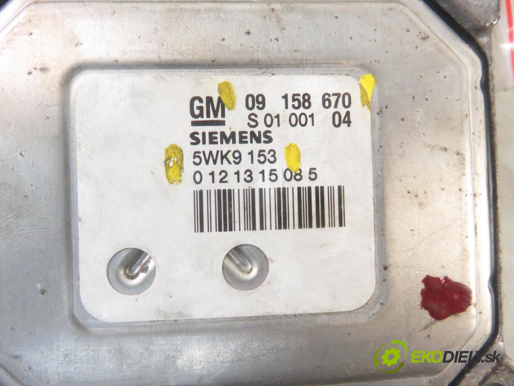 OPEL ASTRA G liftback (T98) HB 2001 92,00 1.8 16V - Z 18 XE 1796,00 řídící jednotka motora 09158670 ; 5WK9153