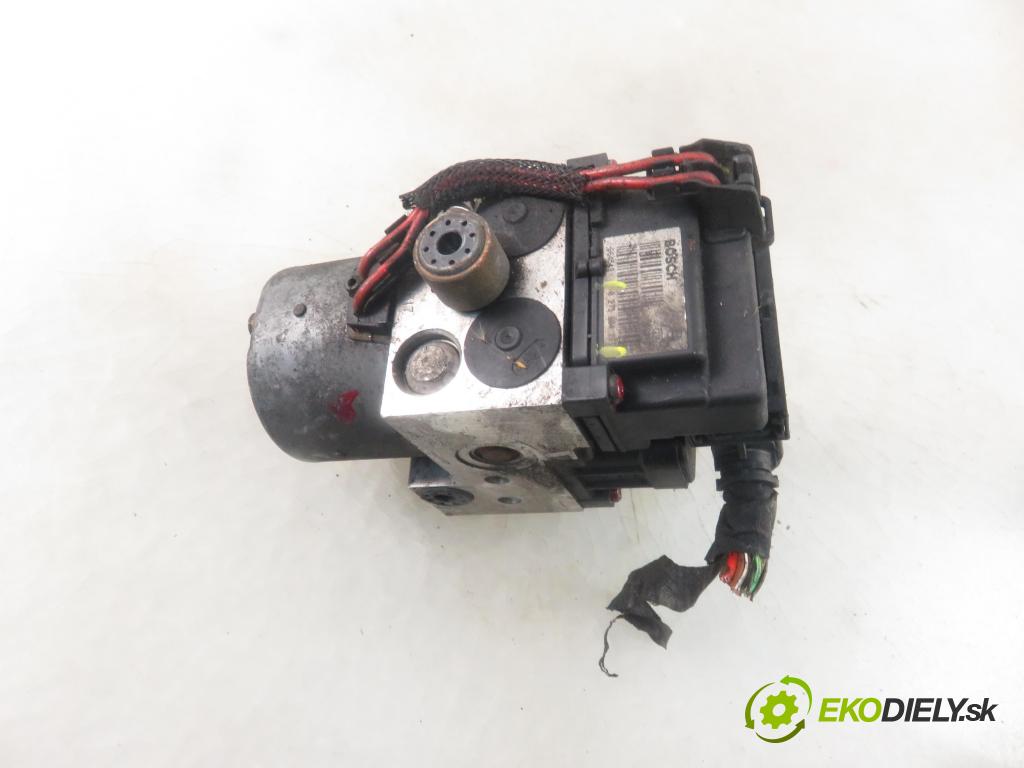 AUDI A4 (8D2, B5) SEDAN 1999 81,00 1.9 TDI 110 - AFN 1896,00 Pumpa ABS 0273004281 (Pumpy ABS)