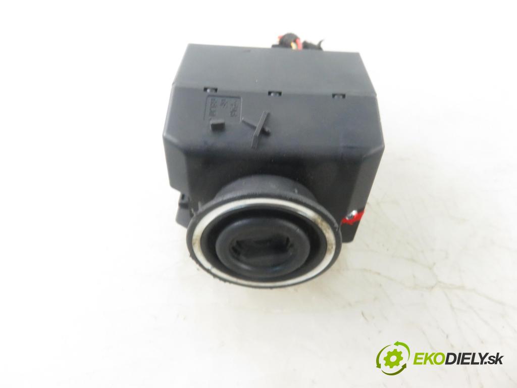 MERCEDES-BENZ KLASA A (W169) MINIVAN 2006 70,00 A 150 (169.031, 169.331) - M 266.920 1498,00 spinačka 1695451708 ; 04156907 (Spínacie skrinky a kľúče)