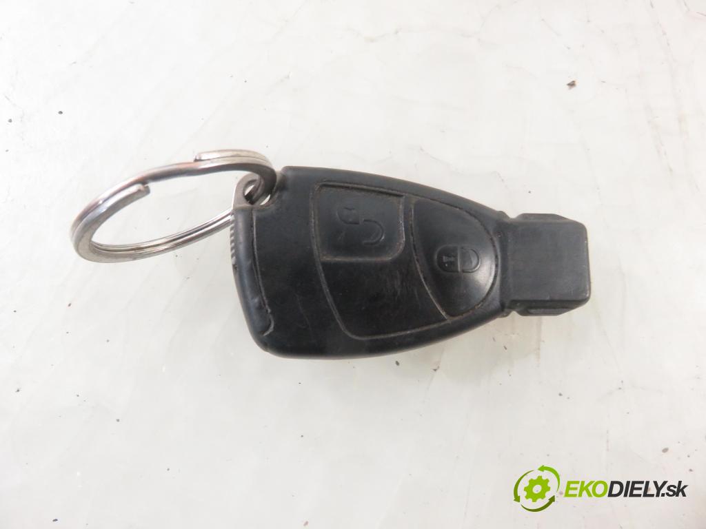 MERCEDES-BENZ KLASA A (W169) MINIVAN 2006 70,00 A 150 (169.031, 169.331) - M 266.920 1498,00 spinačka 1695451708 ; 04156907 (Spínacie skrinky a kľúče)