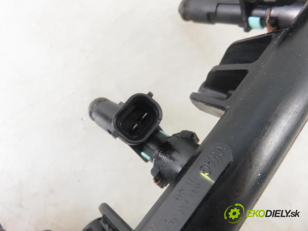 VW POLO (9N_) HB 2007 40,00 1.2 - BMD 1198,00 Lišta vstrekovacia 03D906031F ; 03D133329B ; 03D133319J (Vstrekovacie lišty)