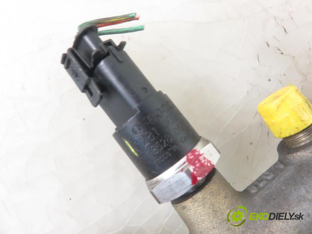 RENAULT SCENIC I (JA0/1_) MINIVAN 1999 75,00 1.9 dCi 102 - F9Q 732 1870,00 Lišta vstrekovacia 0445214015 ; 7700111013 ; 0281002405 (Vstrekovacie lišty)